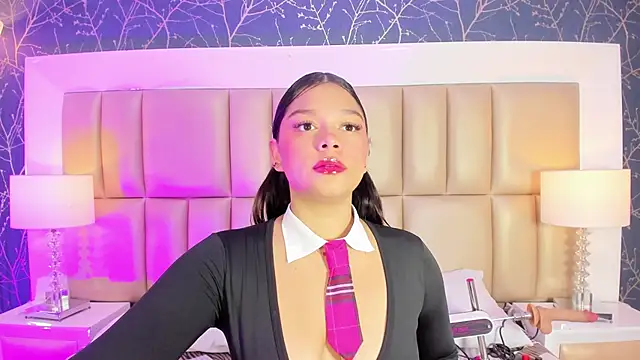 Snapshot of HatsaJones chatting on March 5, 2026, 3:58 am HatsaJones online show from March 5, 2026, 3:58 am