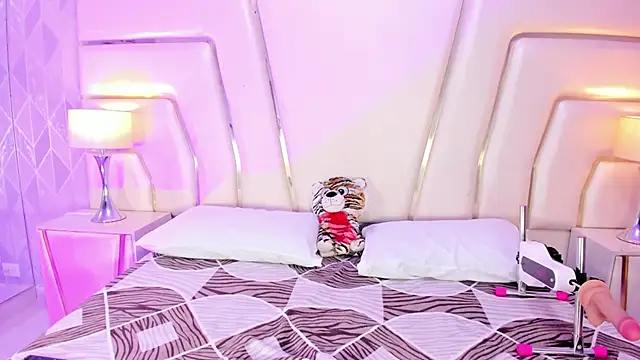 Snapshot of HatsaJones chatting on March 1, 2026, 4:23 am HatsaJones online show from March 1, 2026, 4:23 am