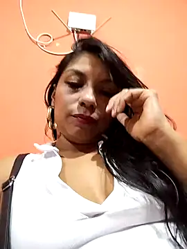 AnggelicaSwan21 online show from January 18, 2026, 3:10 am