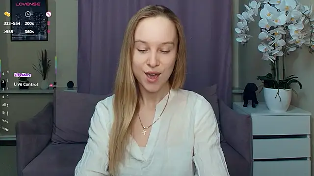 SoonMoor online show from March 21, 2026, 6:45 pm