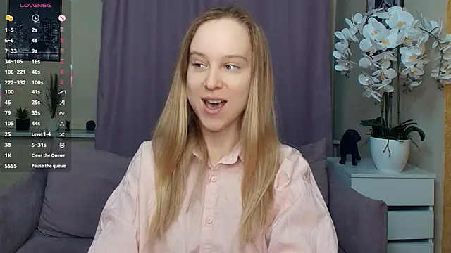 SoonMoor online show from March 16, 2026, 6:32 pm