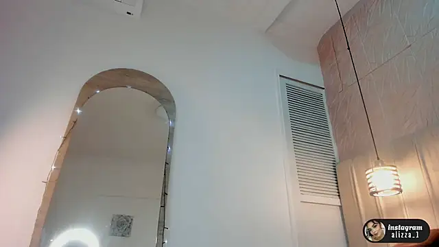 Snapshot of alizza_ chatting on November 20, 2025, 11:44 am alizza online show from November 20, 2025, 11:44 am