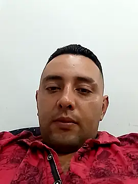 Snapshot of angelitocalientico chatting on October 2, 2025, 3:10 am angelitocalientico online show from October 2, 2025, 3:10 am
