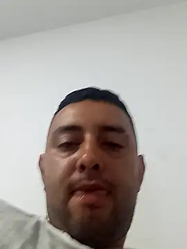 Snapshot of angelitocalientico chatting on October 6, 2025, 2:40 pm angelitocalientico online show from October 6, 2025, 2:40 pm
