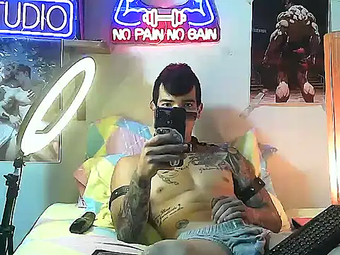 Strongcockfitness online show from October 29, 2025, 9:03 pm