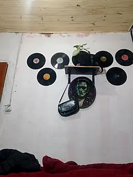 soy-impia69 online show from September 17, 2025, 10:23 pm