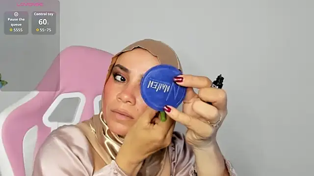 dalila kemur online show from October 6, 2025, 9:37 pm