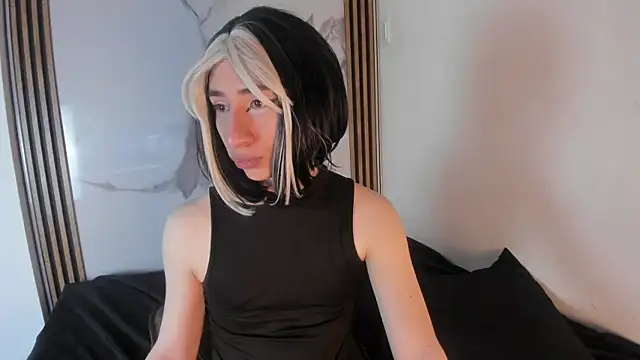 Snapshot of Charlottee_slave chatting on September 28, 2025, 2:18 am Charlottee slave online show from September 28, 2025, 2:18 am