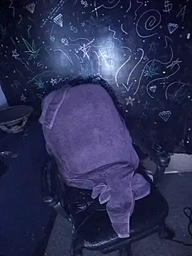 johnboones10 online show from December 16, 2025, 6:23 pm