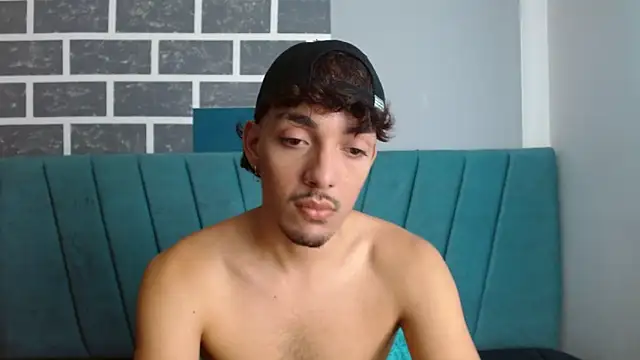 Snapshot of Jake_laraxxx chatting on September 20, 2025, 1:27 pm Jake laraxxx online show from September 20, 2025, 1:27 pm