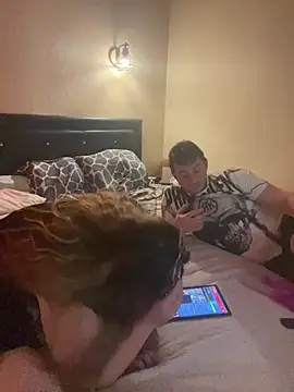 Snapshot of lesptilou chatting on February 19, 2026, 9:34 pm lesptilou online show from February 19, 2026, 9:34 pm