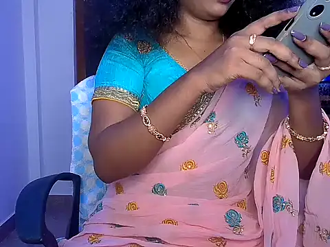 Snapshot of Zellybean_telugu chatting on November 24, 2025, 10:32 pm Zellybean telugu online show from November 24, 2025, 10:32 pm
