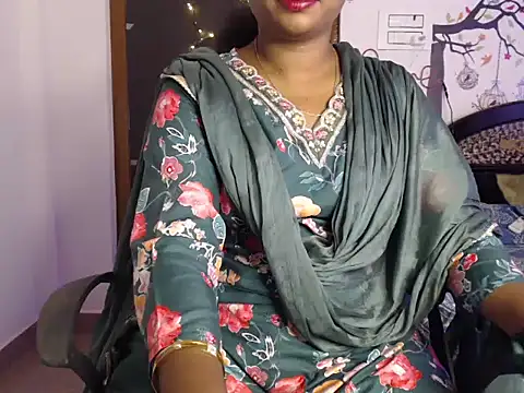 Snapshot of Zellybean_telugu chatting on October 12, 2025, 8:26 am Zellybean telugu online show from October 12, 2025, 8:26 am
