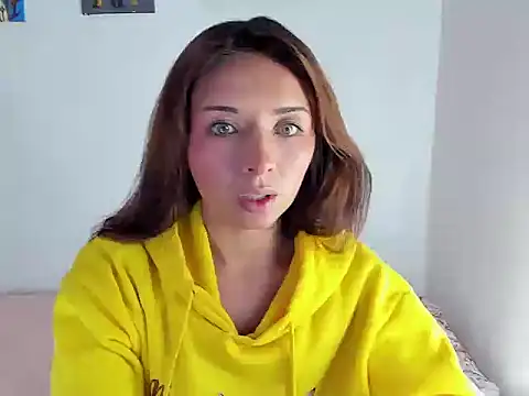 Snapshot of megan_doll2123 chatting on October 10, 2025, 5:52 am megan doll2123 online show from October 10, 2025, 5:52 am