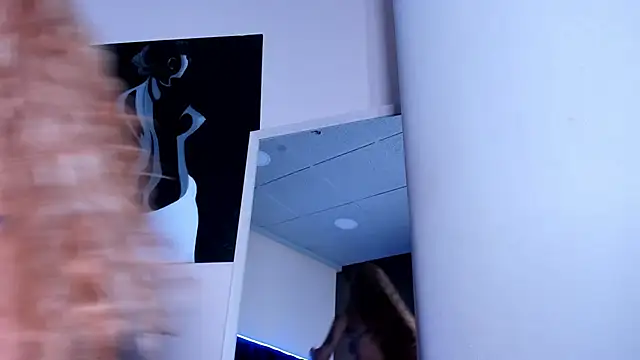 Snapshot of AngelynaW chatting on November 25, 2025, 9:04 pm AngelynaW online show from November 25, 2025, 9:04 pm