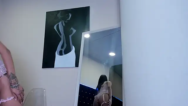 Snapshot of AngelynaW chatting on November 18, 2025, 9:07 pm AngelynaW online show from November 18, 2025, 9:07 pm