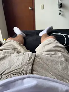 Snapshot of liamty_luxor chatting on October 24, 2025, 7:13 pm liamty luxor online show from October 24, 2025, 7:13 pm