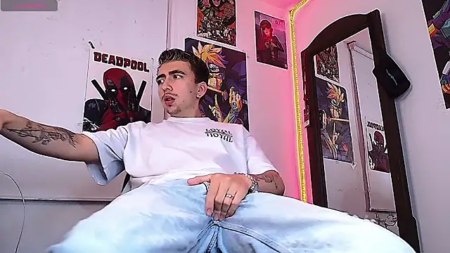 Snapshot of liamty_luxor chatting on October 7, 2025, 2:01 am liamty luxor online show from October 7, 2025, 2:01 am