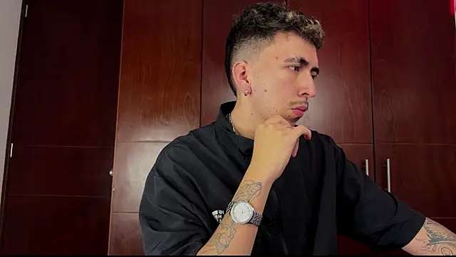 Snapshot of liamty_luxor chatting on October 22, 2025, 3:28 am liamty luxor online show from October 22, 2025, 3:28 am