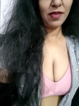 Snapshot of Deepa_Sharma143 chatting on March 1, 2026, 1:38 am Deepa Sharma143 online show from March 1, 2026, 1:38 am