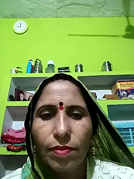 Snapshot of Hot_liya54 chatting on November 21, 2025, 3:27 am Hot liya54 online show from November 21, 2025, 3:27 am