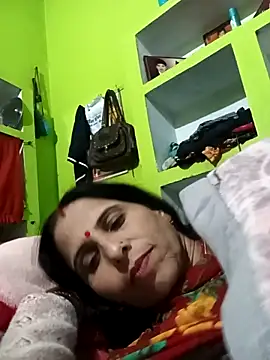 Snapshot of Hot_liya54 chatting on November 12, 2025, 10:19 am Hot liya54 online show from November 12, 2025, 10:19 am