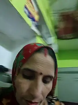 Snapshot of Hot_liya54 chatting on October 8, 2025, 7:10 am Hot liya54 online show from October 8, 2025, 7:10 am