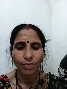 Snapshot of Hot_liya54 chatting on November 6, 2025, 5:50 pm Hot liya54 online show from November 6, 2025, 5:50 pm