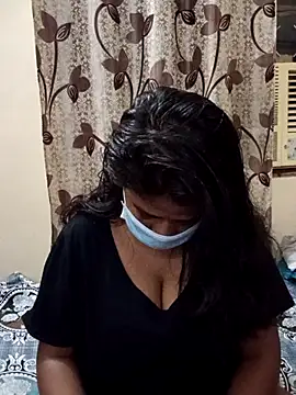 HAANNIAA online show from November 5, 2025, 7:39 pm