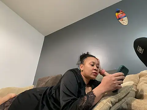 Snapshot of MILF_Stephanie chatting on May 13, 2026, 11:39 am MILF Stephanie online show from May 13, 2026, 11:39 am