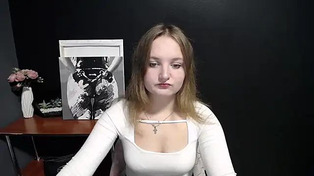 Snapshot of Mystic_nikole chatting on September 23, 2025, 12:34 pm Mystic nikole online show from September 23, 2025, 12:34 pm