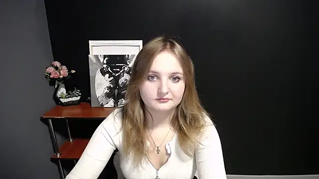 Snapshot of Mystic_nikole chatting on October 9, 2025, 1:00 pm Mystic nikole online show from October 9, 2025, 1:00 pm