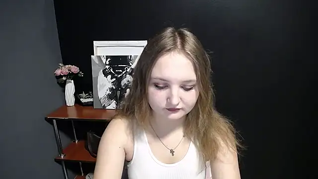 Snapshot of Mystic_nikole chatting on September 20, 2025, 12:10 pm Mystic nikole online show from September 20, 2025, 12:10 pm