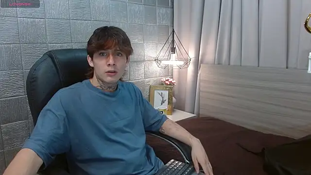 Iantwink18 online show from September 27, 2025, 10:49 pm