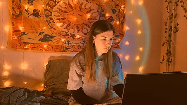 Snapshot of AliceCUNTach chatting on February 10, 2026, 5:17 am AliceCUNTach online show from February 10, 2026, 5:17 am