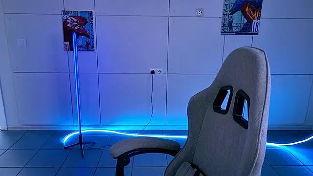 AliceCUNTach online show from October 24, 2025, 5:06 am