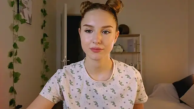 Snapshot of Vegas_V chatting on September 11, 2025, 3:23 pm Vegas V online show from September 11, 2025, 3:23 pm