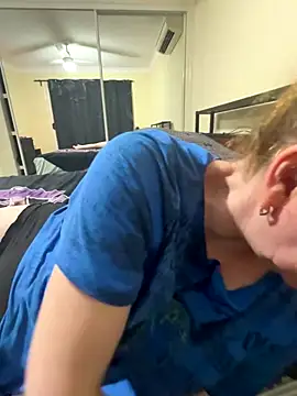 Snapshot of aussiepeaches chatting on November 12, 2025, 2:10 pm aussiepeaches online show from November 12, 2025, 2:10 pm