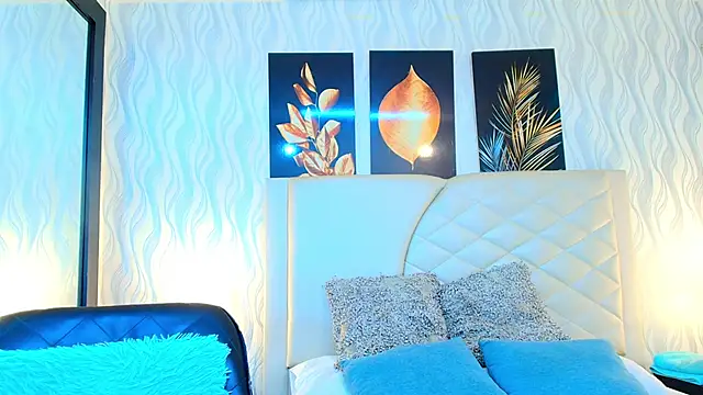 Lean Portman online show from October 22, 2025, 8:41 pm