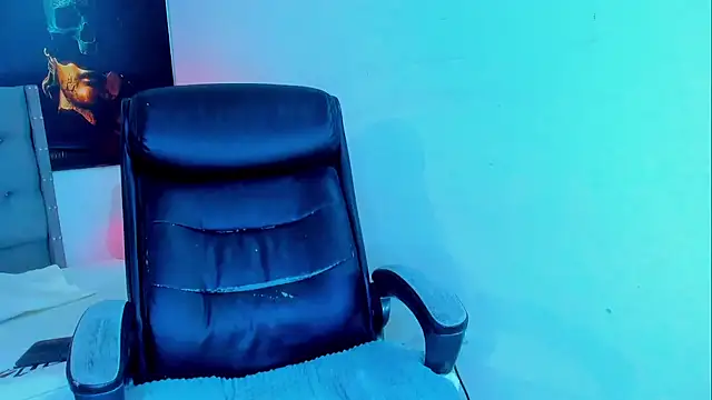 Snapshot of megan_rousexx chatting on October 17, 2025, 10:44 pm megan rousexx online show from October 17, 2025, 10:44 pm