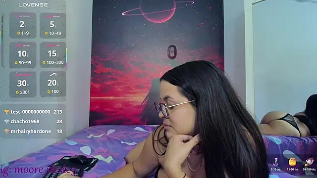 KateMoorex online show from October 21, 2025, 3:55 pm