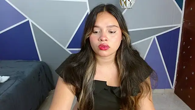 Charlotte greyx online show from October 7, 2025, 5:47 pm