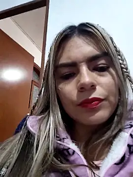 Snapshot of Vanesa-1 chatting on October 16, 2025, 3:37 am Vanesa-1 online show from October 16, 2025, 3:37 am
