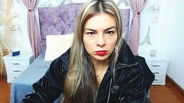 Snapshot of Vanesa-1 chatting on September 22, 2025, 11:16 am Vanesa-1 online show from September 22, 2025, 11:16 am