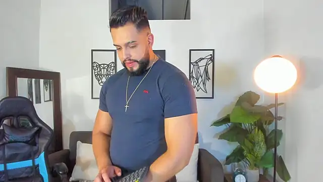 Justin kingX7 online show from February 7, 2026, 1:46 am