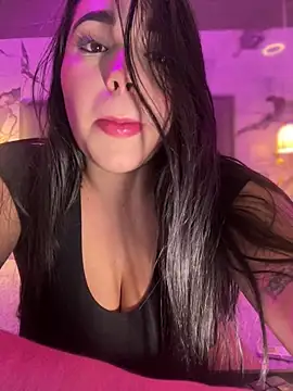 Snapshot of SofiaWildee chatting on December 17, 2025, 4:28 am SofiaWildee online show from December 17, 2025, 4:28 am