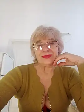 52MiaLove02 online show from January 13, 2026, 5:55 am