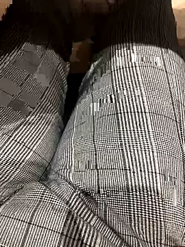 Snapshot of DarkSkiined chatting on October 28, 2025, 10:36 am DarkSkiined online show from October 28, 2025, 10:36 am