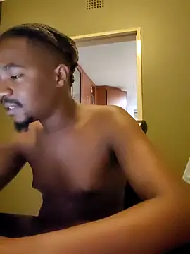 Snapshot of Cianda24 chatting on February 14, 2026, 8:09 pm Cianda24 online show from February 14, 2026, 8:09 pm