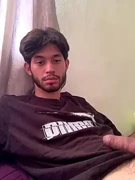 pitudo1313wuero online show from October 3, 2025, 10:00 pm